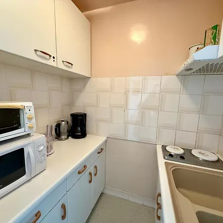 Avec Terrasse Proche - Fr-1-652-49 Apartamento