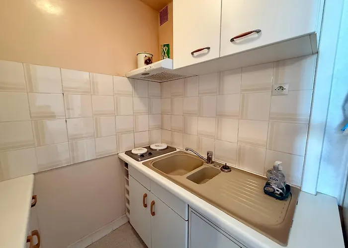 Avec Terrasse Proche - Fr-1-652-49 *