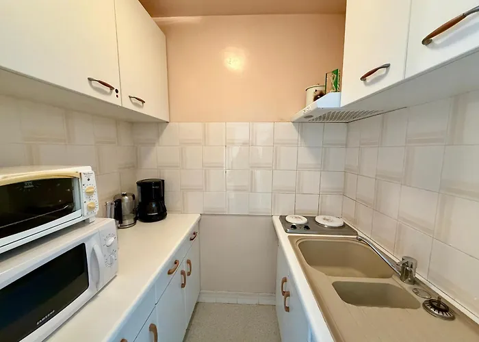 Avec Terrasse Proche - Fr-1-652-49